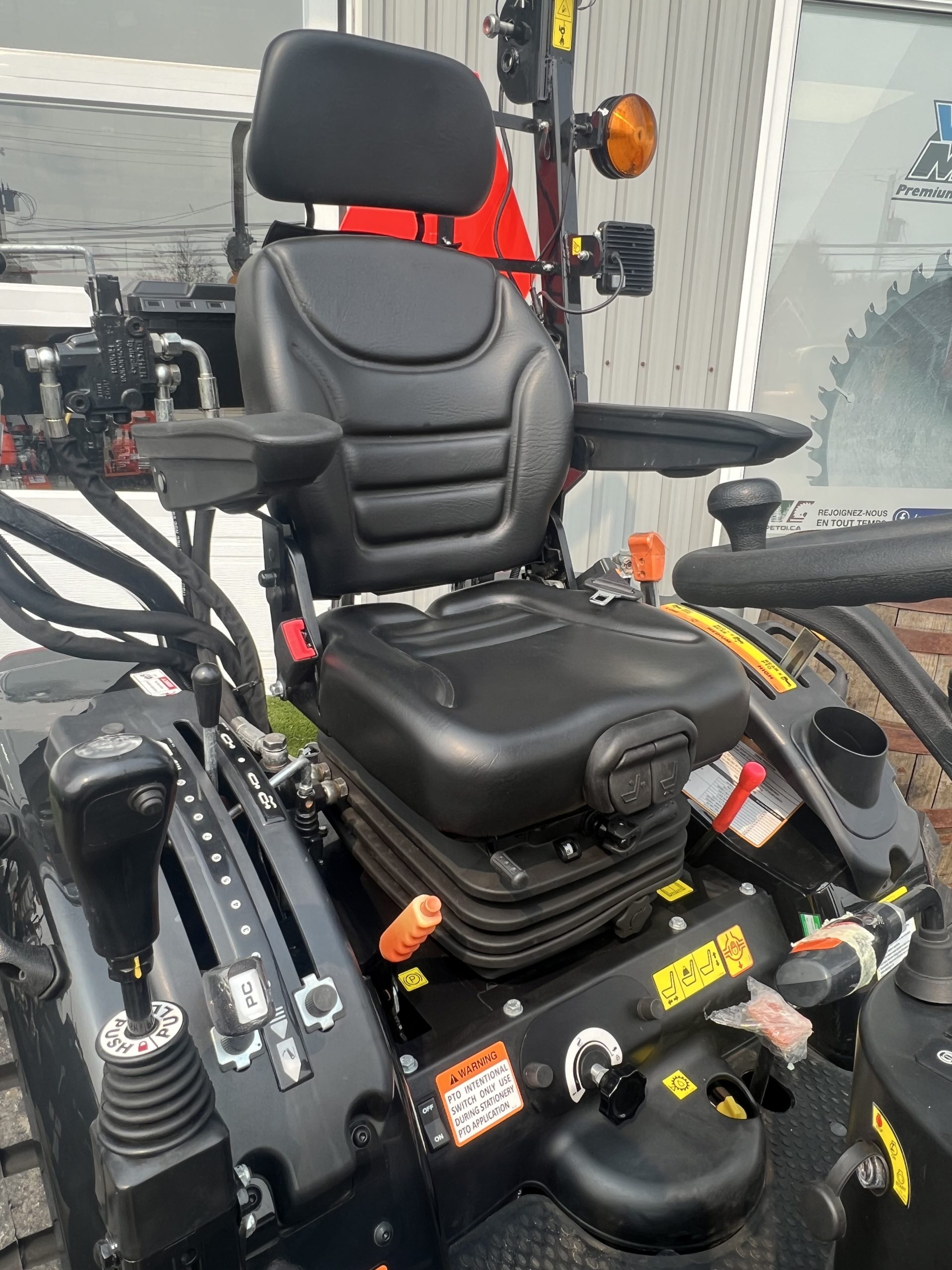 Tracteur 25 hp Captain HST – Image 4